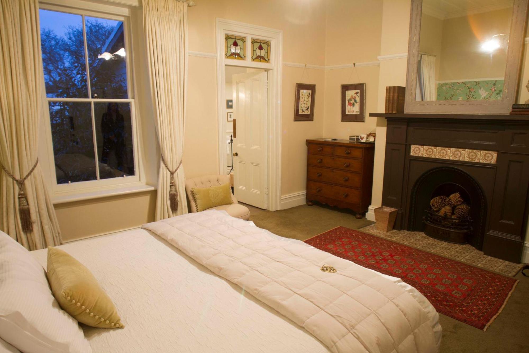 Olivers Central Otago Bed & Breakfast Clyde Room photo