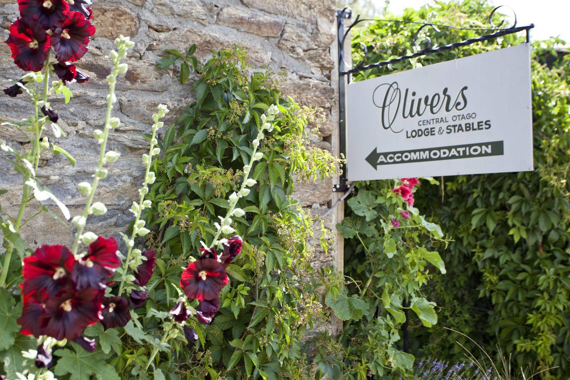 Olivers Central Otago Bed & Breakfast Clyde Exterior photo